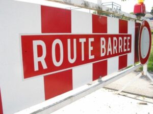 Avis au public - routes barrées